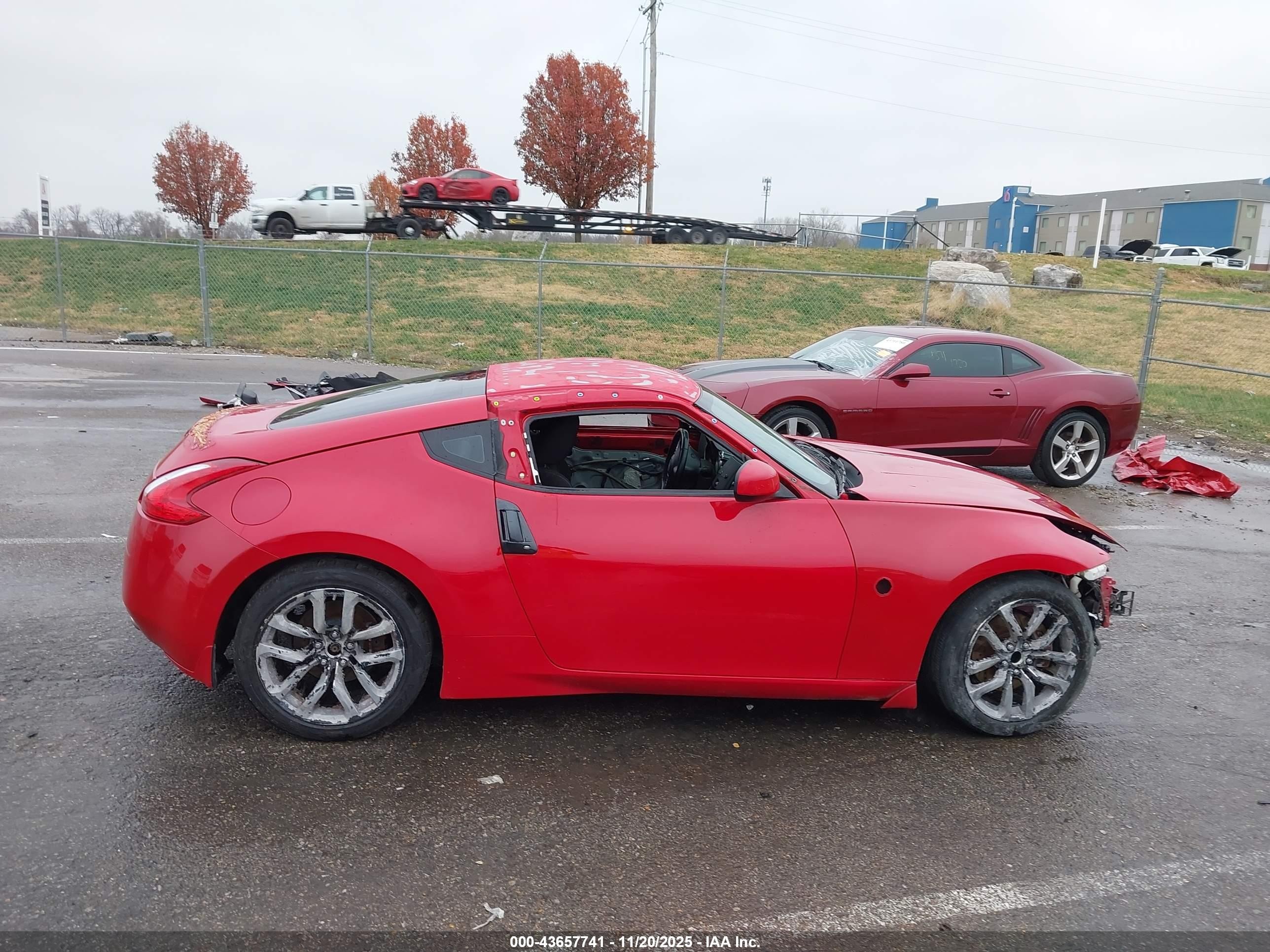 2015 Nissan 370z   Red vin: JN1AZ4EH4FM443353