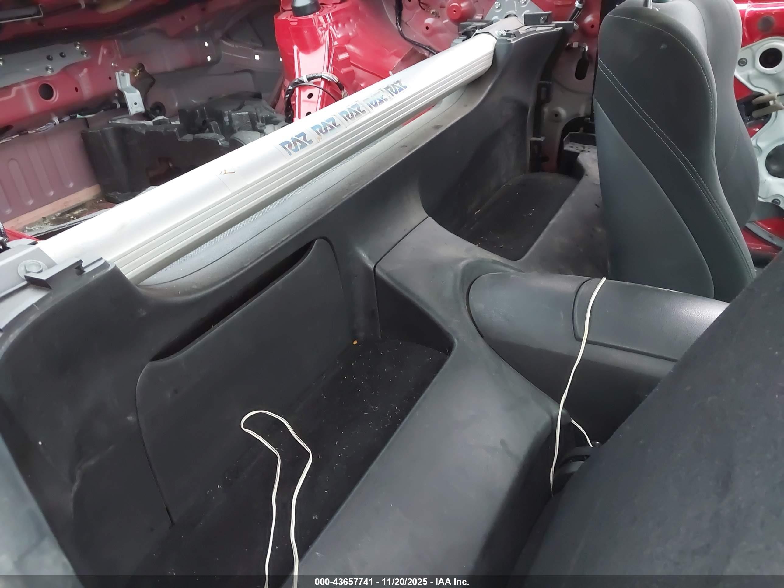 2015 Nissan 370z   Red vin: JN1AZ4EH4FM443353