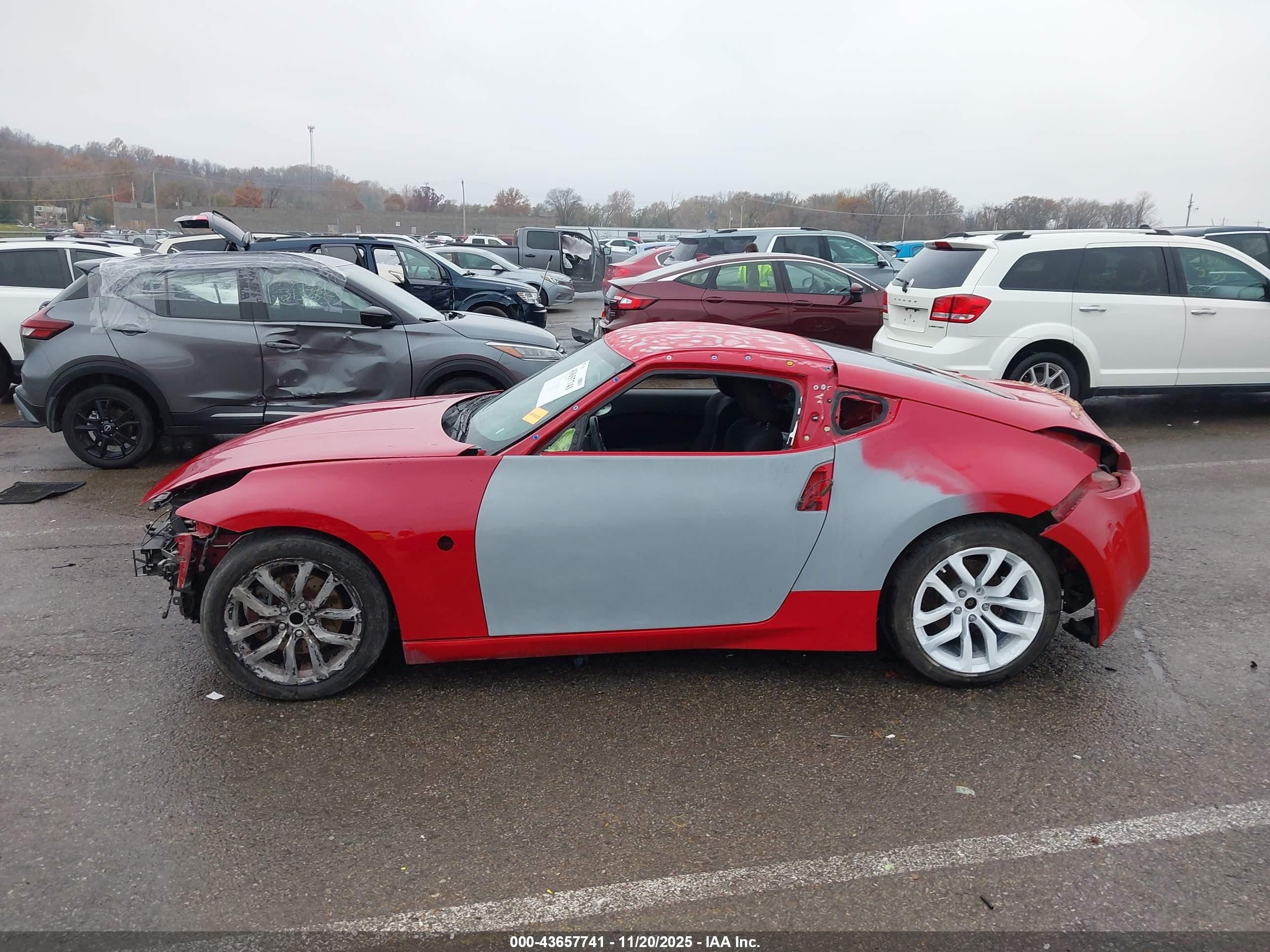 2015 Nissan 370z   Red vin: JN1AZ4EH4FM443353