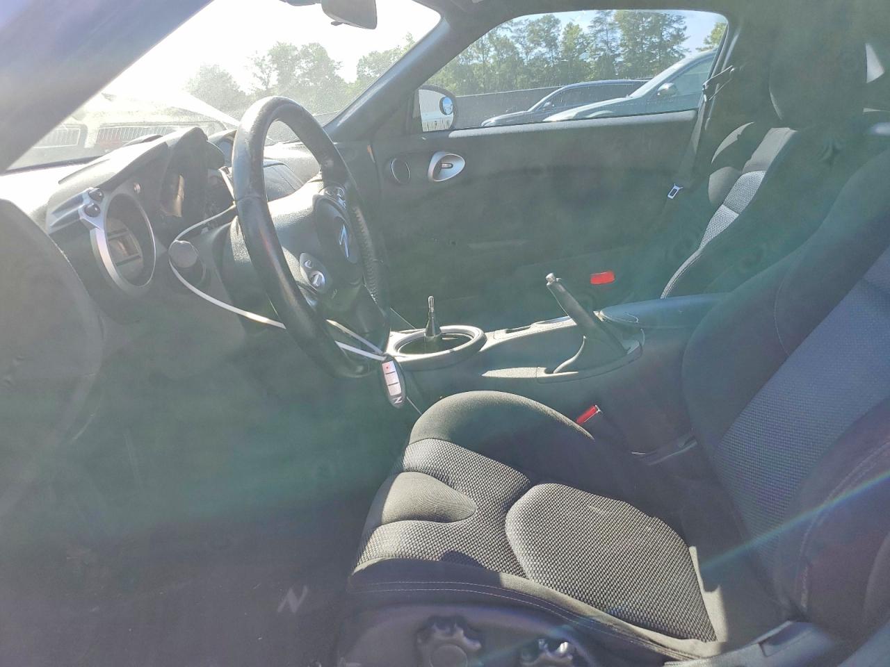 2010 Nissan 370z Base Purple vin: JN1AZ4EH5AM501365