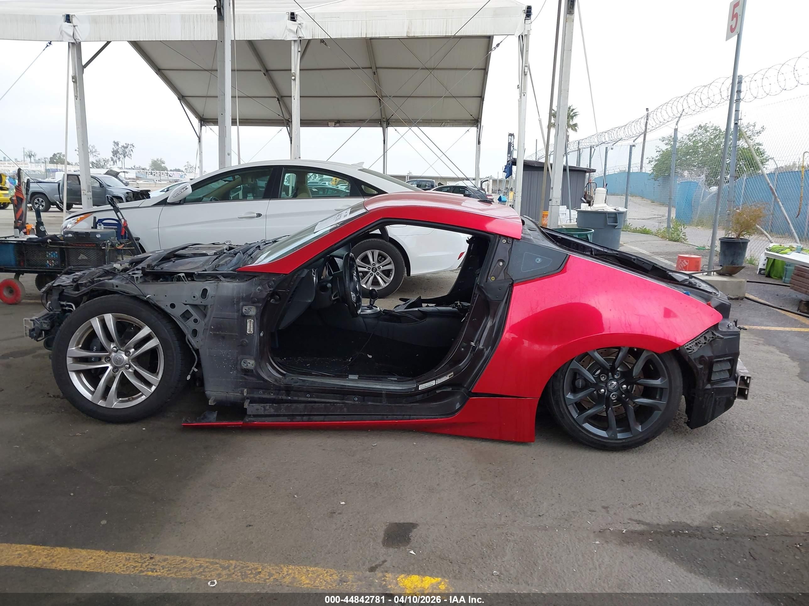 2010 Nissan 370z Touring Red vin: JN1AZ4EH5AM501589