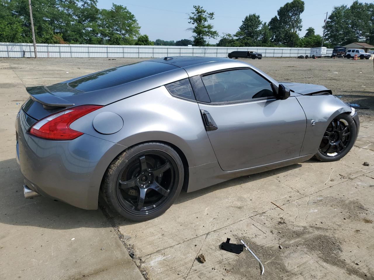 2011 Nissan 370z Base Серебряный vin: JN1AZ4EH6BM551645