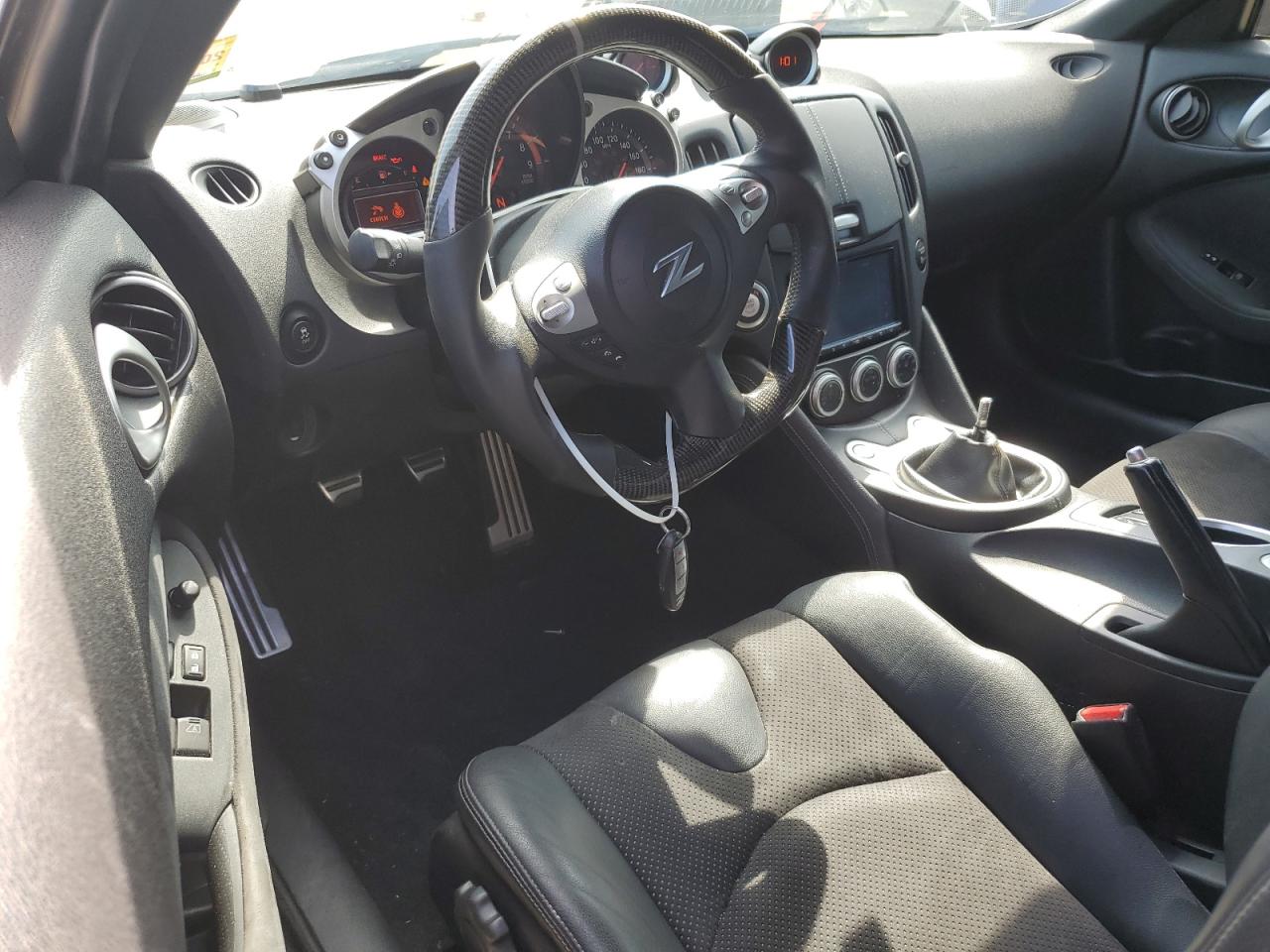2011 Nissan 370z Base Серебряный vin: JN1AZ4EH6BM551645