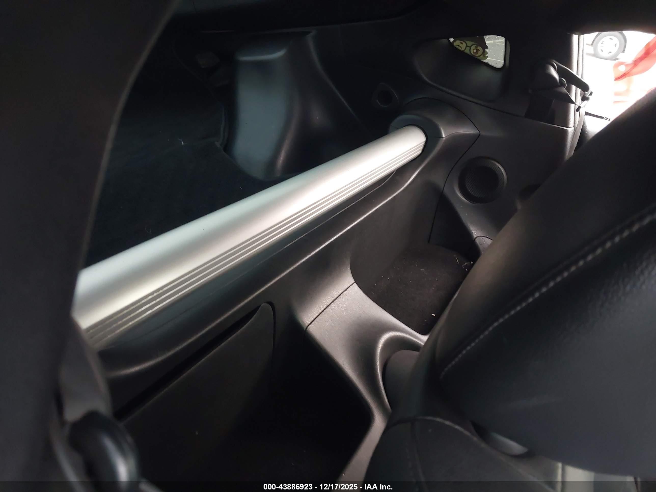 2011 Nissan 370z Touring Красный vin: JN1AZ4EH6BM554898