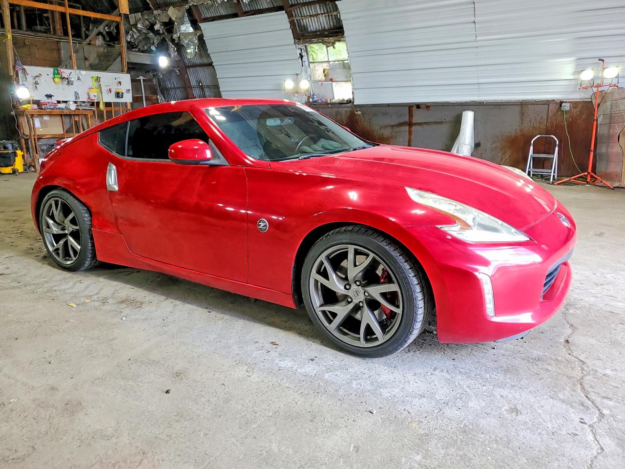 2014 Nissan 370z Touring Red vin: JN1AZ4EH7EM633307