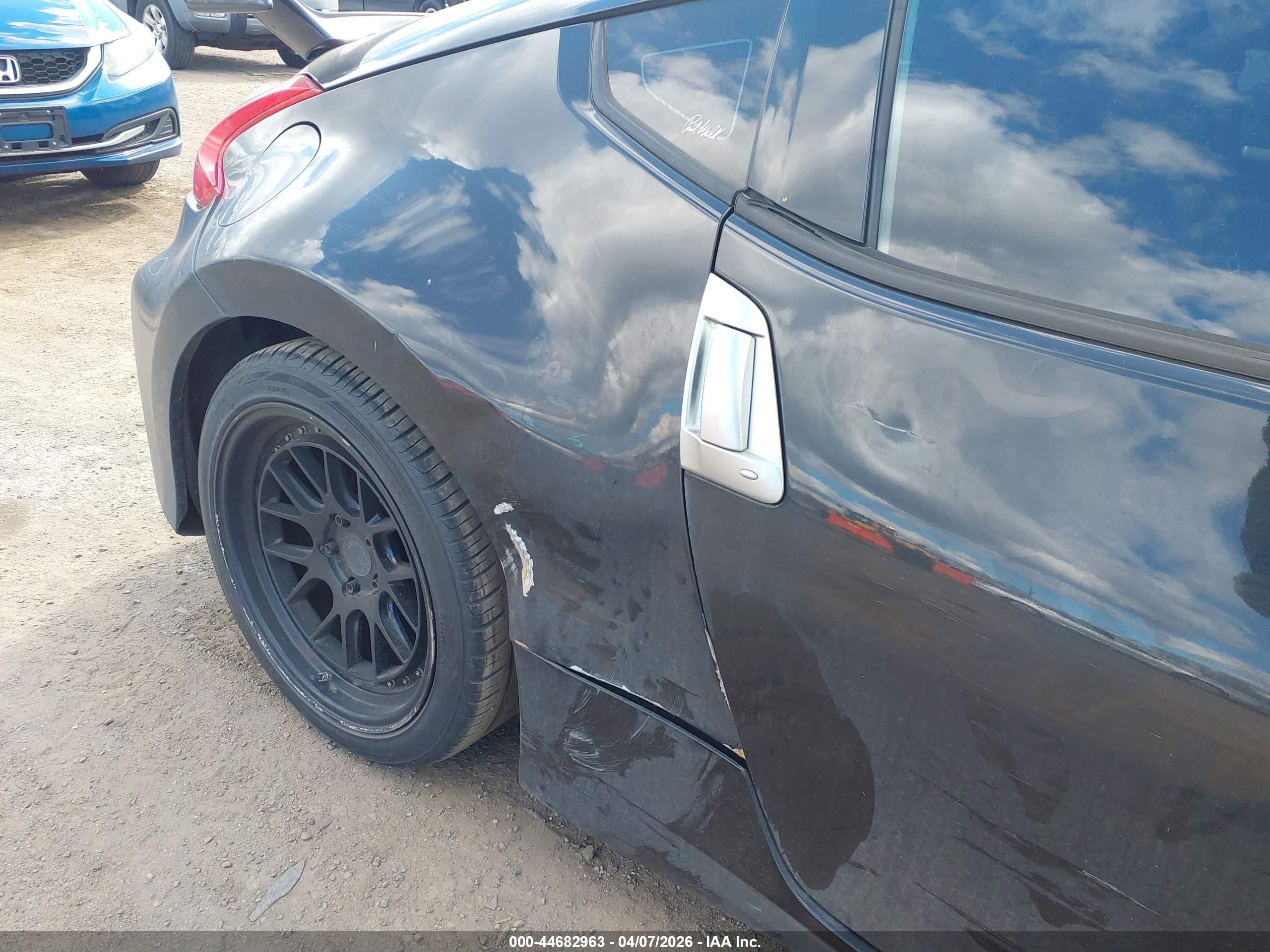 2013 Nissan 370z   Black vin: JN1AZ4EH8DM881967