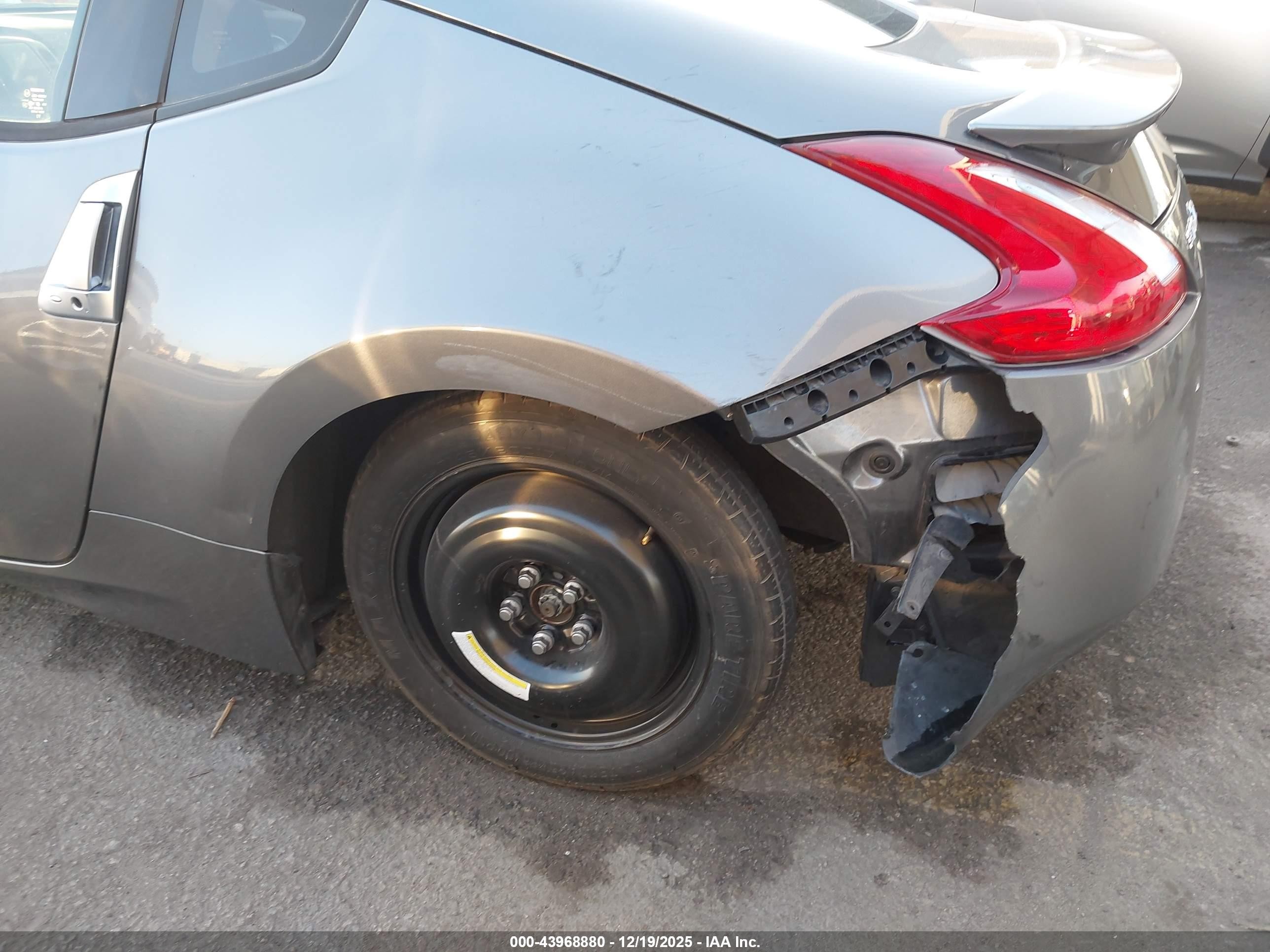 2015 Nissan 370z Серый vin: JN1AZ4EH9FM444580