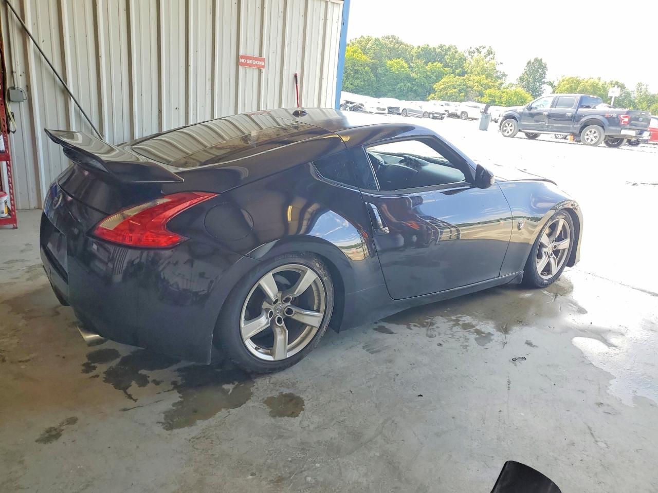 2010 Nissan 370z Base Burgundy vin: JN1AZ4EHXAM503015