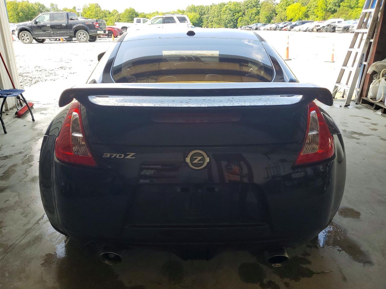 2010 Nissan 370z Base Burgundy vin: JN1AZ4EHXAM503015
