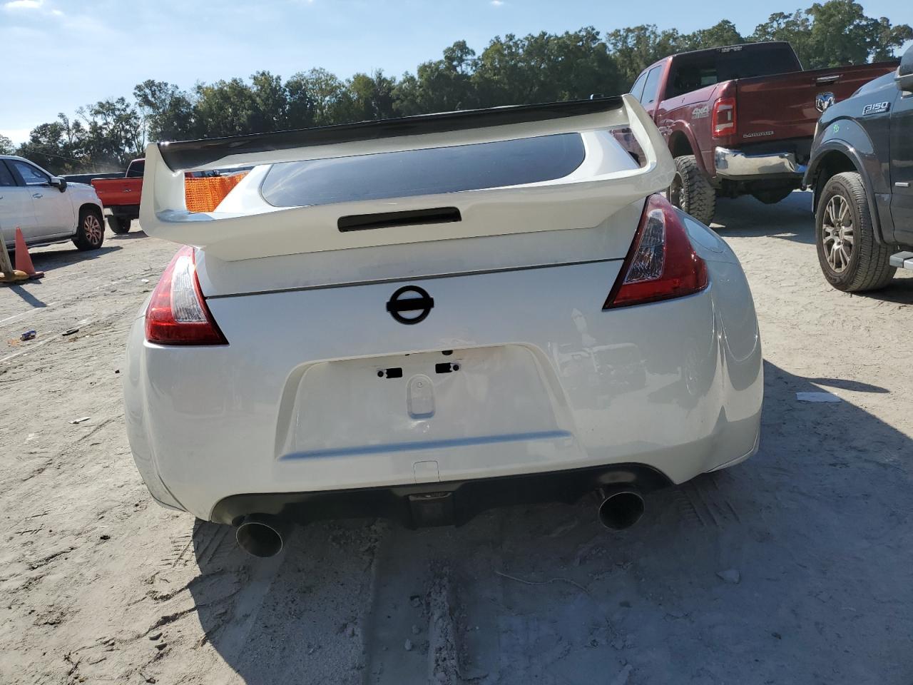 2017 Nissan 370z Base Белый vin: JN1AZ4EHXHM952186