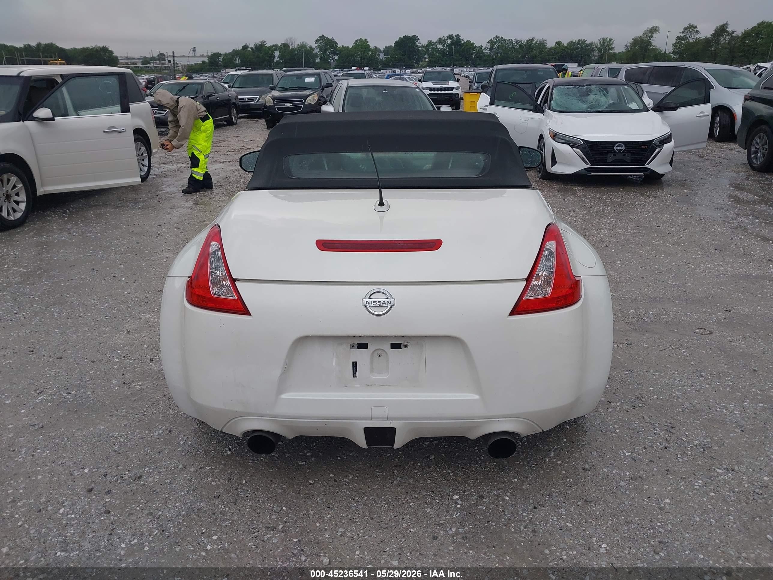 2010 Nissan 370z Touring White vin: JN1AZ4FH0AM301993