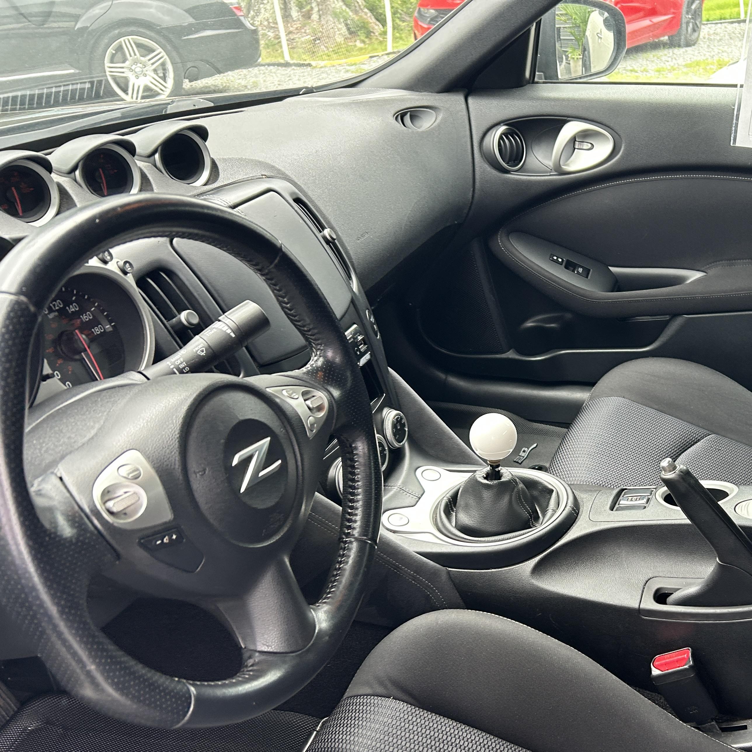 2010 Nissan 370z   vin: JN1AZ4FH0AM302206