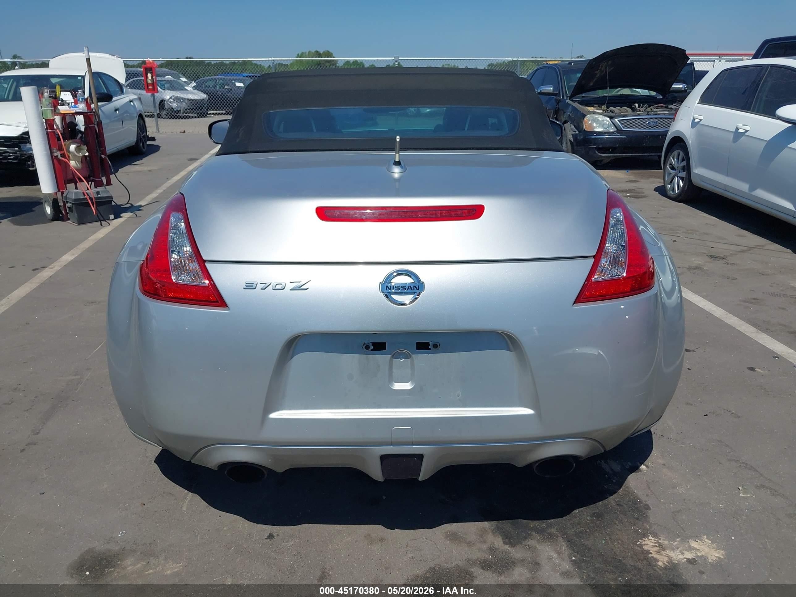 2010 Nissan 370z Touring Silver vin: JN1AZ4FHXAM301838