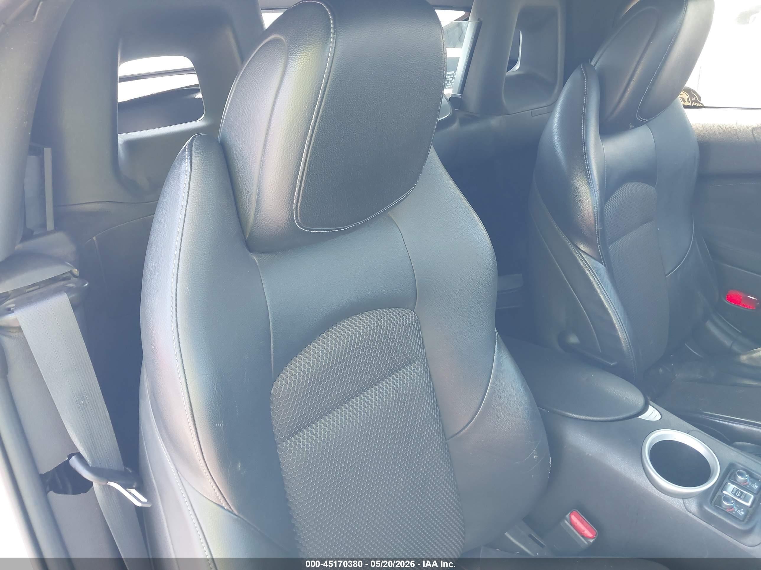 2010 Nissan 370z Touring Silver vin: JN1AZ4FHXAM301838