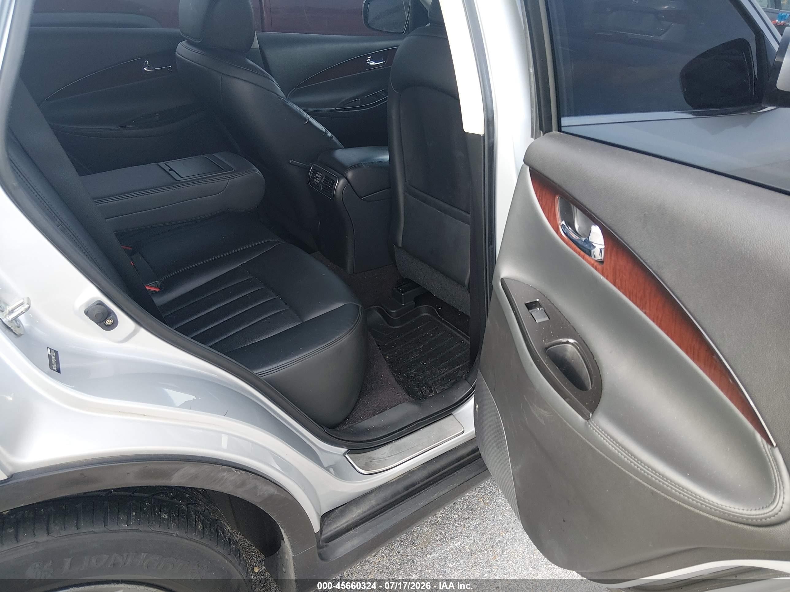 2015 Infiniti Qx50 Journey Silver vin: JN1BJ0HP2FM730200