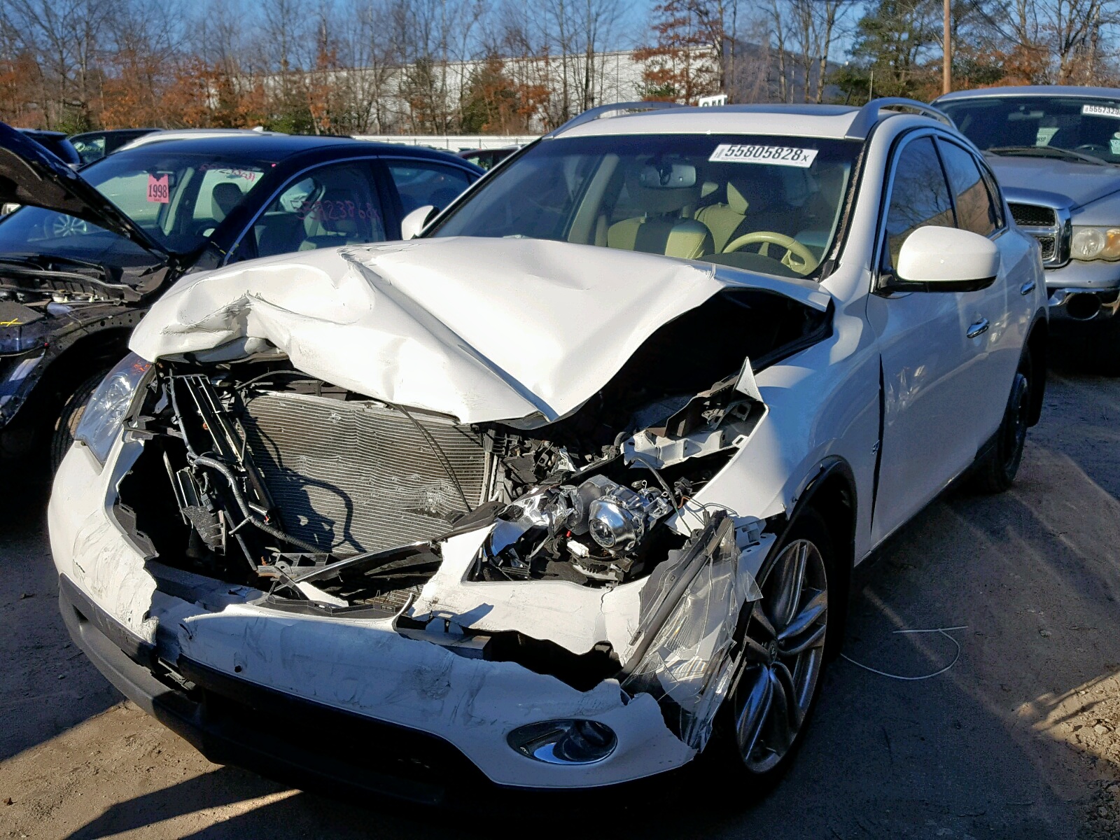 2015 Infiniti Qx50  White vin: JN1BJ0HR4FM771574