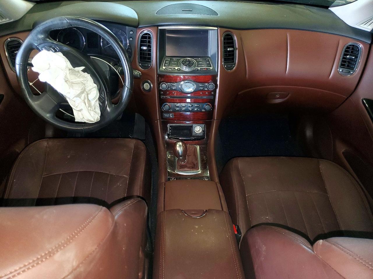 2015 Infiniti Qx50 Journey Red vin: JN1BJ0HR5FM772619
