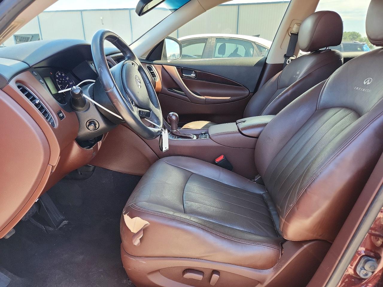 2014 Infiniti Qx50 Коричневый vin: JN1BJ0HR8EM192070
