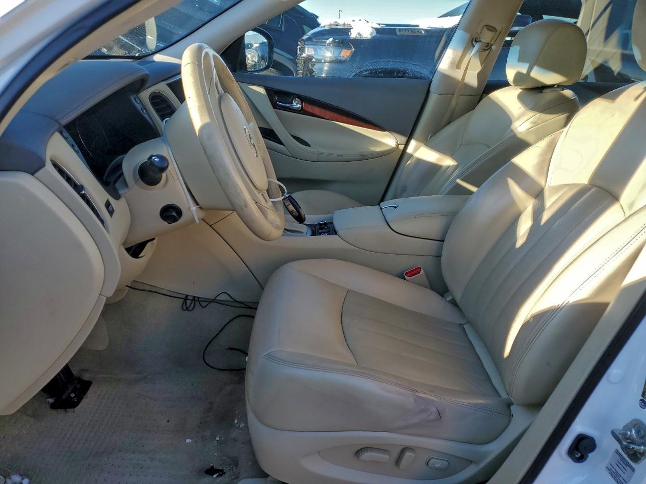 2015 Infiniti Qx50 White vin: JN1BJ0HR8FM773702
