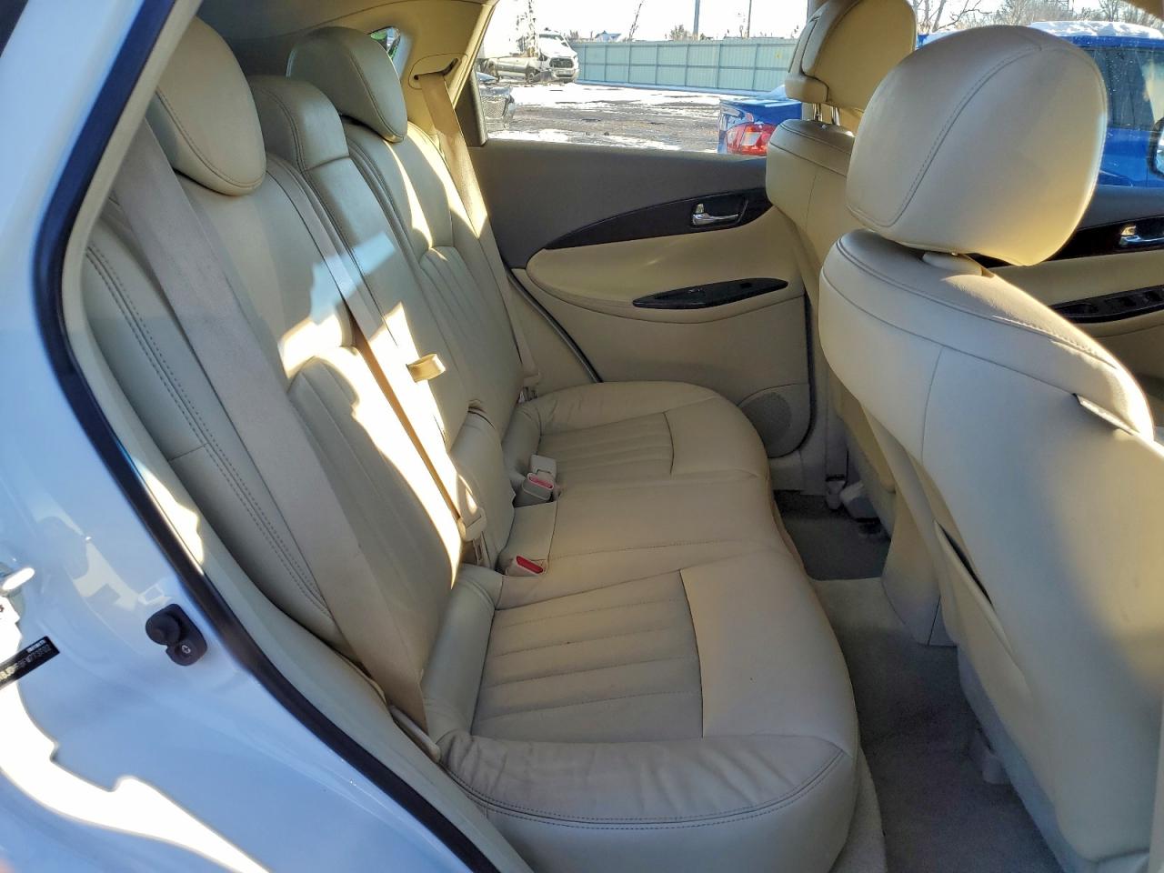 2015 Infiniti Qx50 White vin: JN1BJ0HR8FM773702