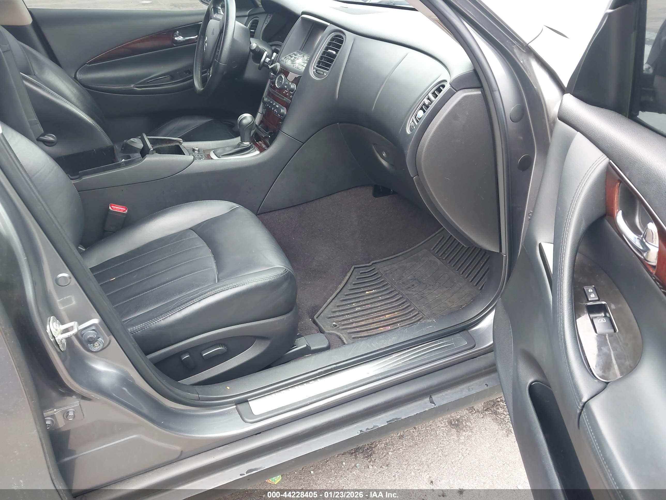 2014 Infiniti Qx50 Journey Gray vin: JN1BJ0HR9EM191087