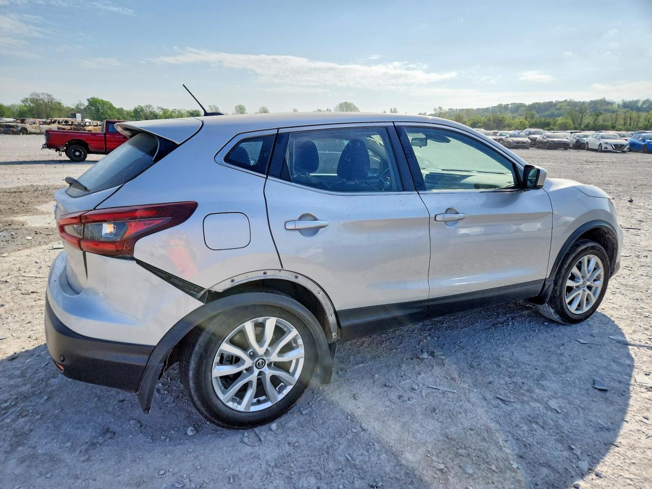 2021 Nissan Rogue Sport S Silver vin: JN1BJ1AV0MW321984