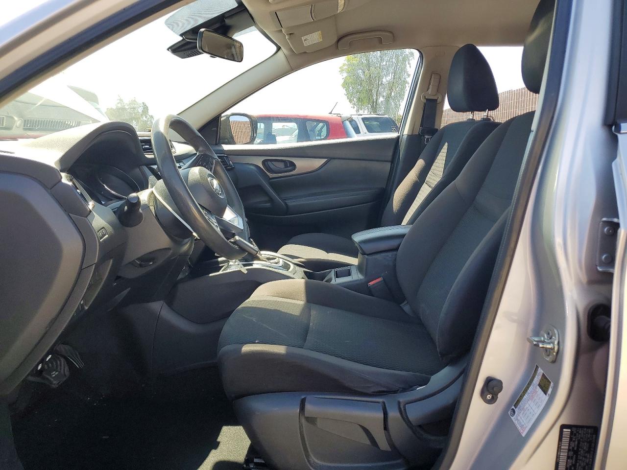 2021 Nissan Rogue Sport S Серебряный vin: JN1BJ1AV6MW561069