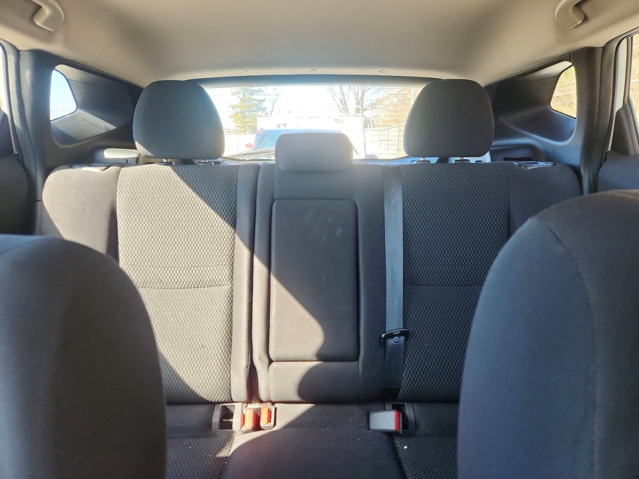 2021 Nissan Rogue Sport S Белый vin: JN1BJ1AW2MW430407