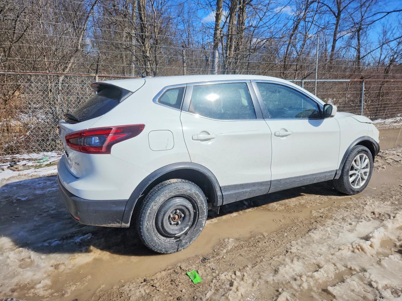 2021 Nissan Rogue Sport S Белый vin: JN1BJ1AW2MW430407