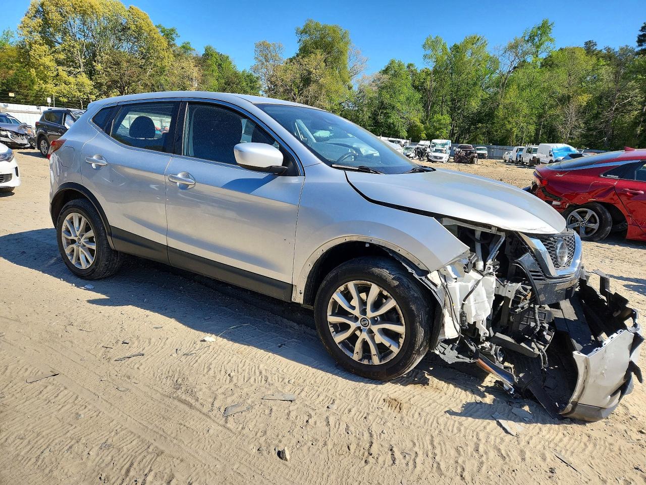 2021 Nissan Rogue Sport S Silver vin: JN1BJ1AW4MW428366