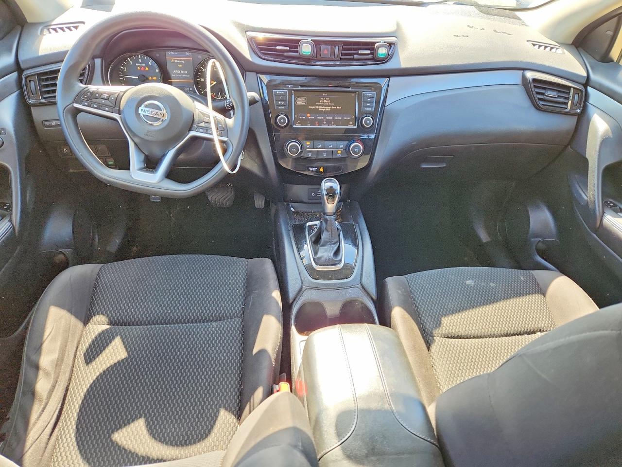 2021 Nissan Rogue Sport S Silver vin: JN1BJ1AW4MW428366