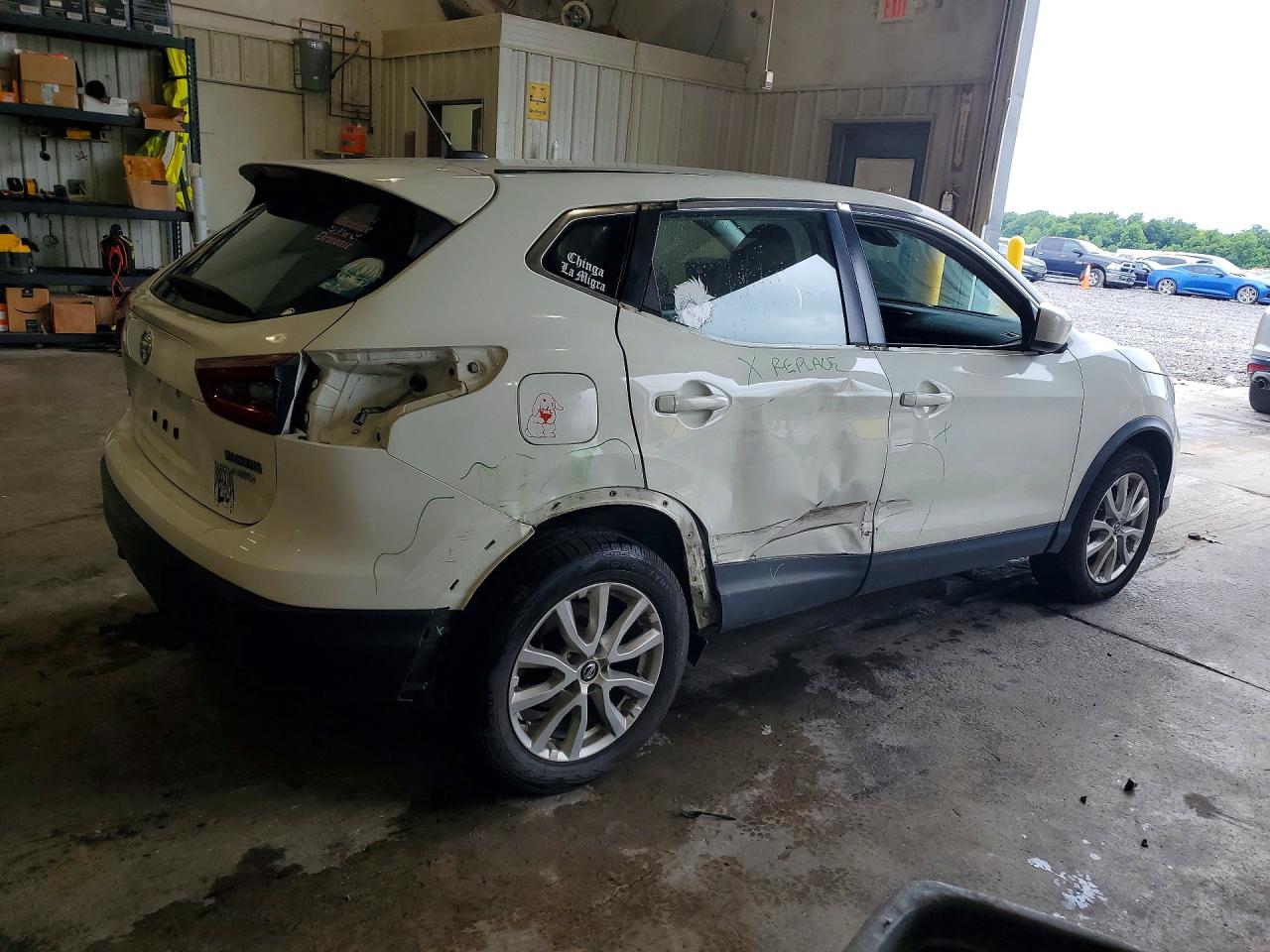 2021 Nissan Rogue Sport S Белый vin: JN1BJ1AW9MW436883