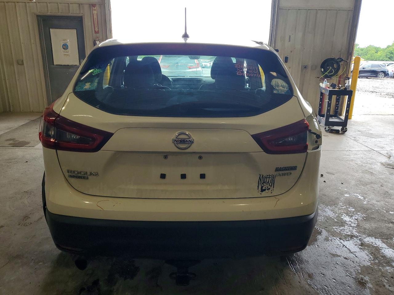 2021 Nissan Rogue Sport S Белый vin: JN1BJ1AW9MW436883