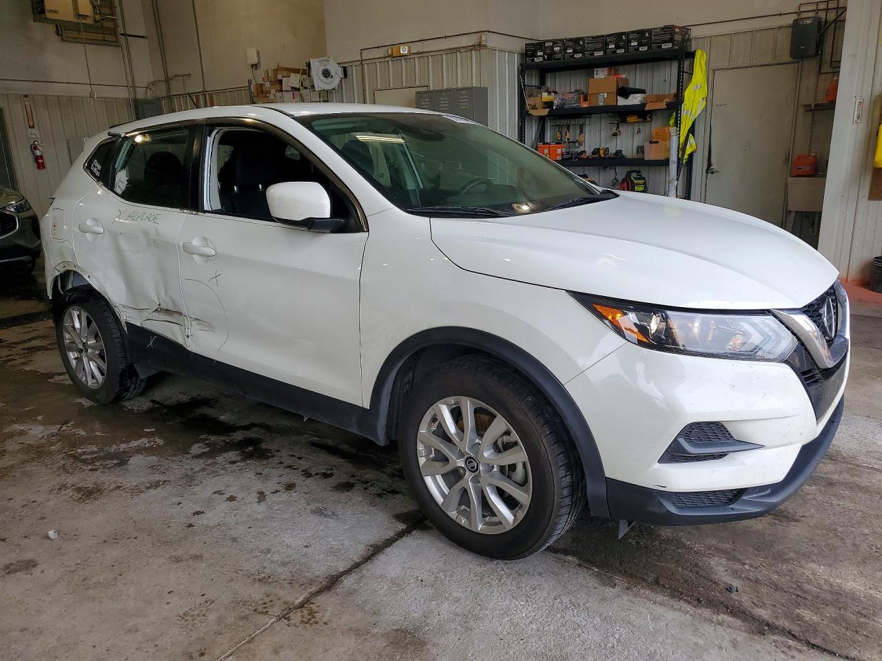 2021 Nissan Rogue Sport S Белый vin: JN1BJ1AW9MW436883