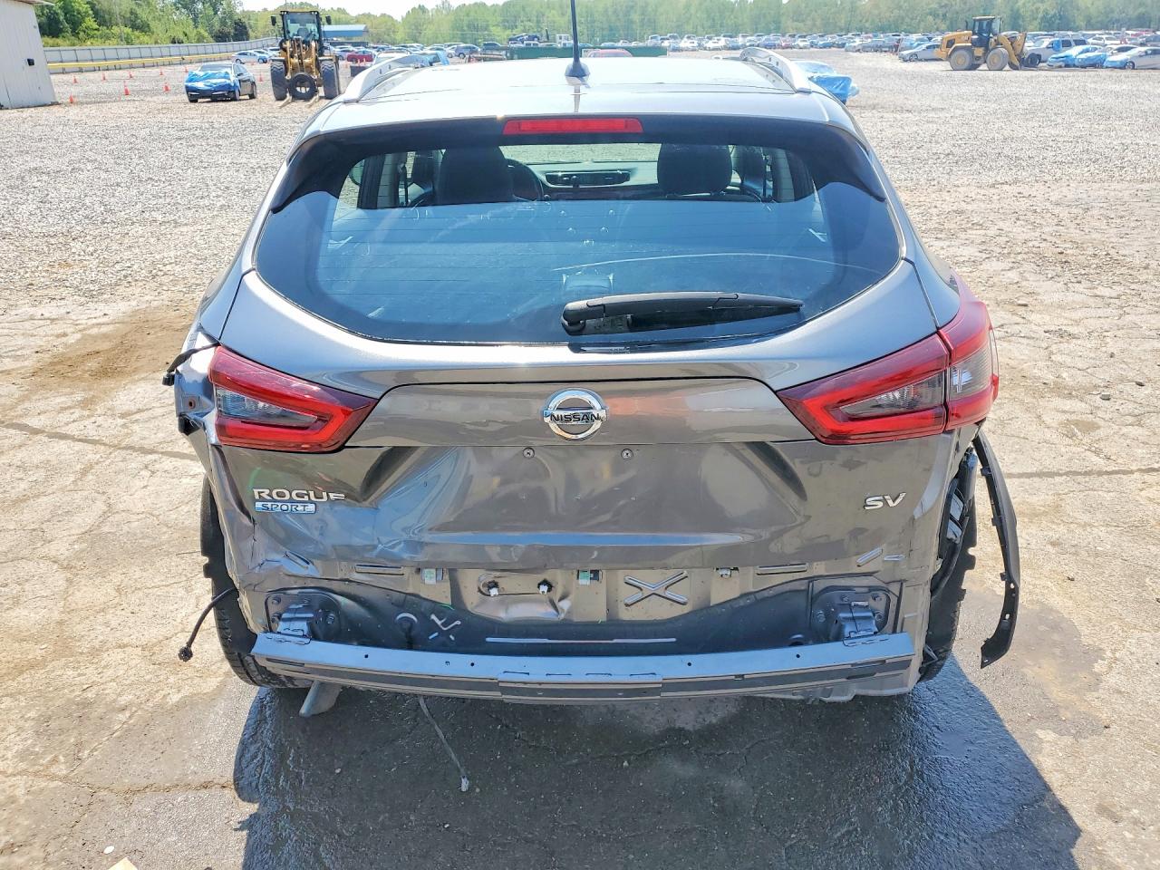 2021 Nissan Rogue Sport Sv Gray vin: JN1BJ1BV5MW567461