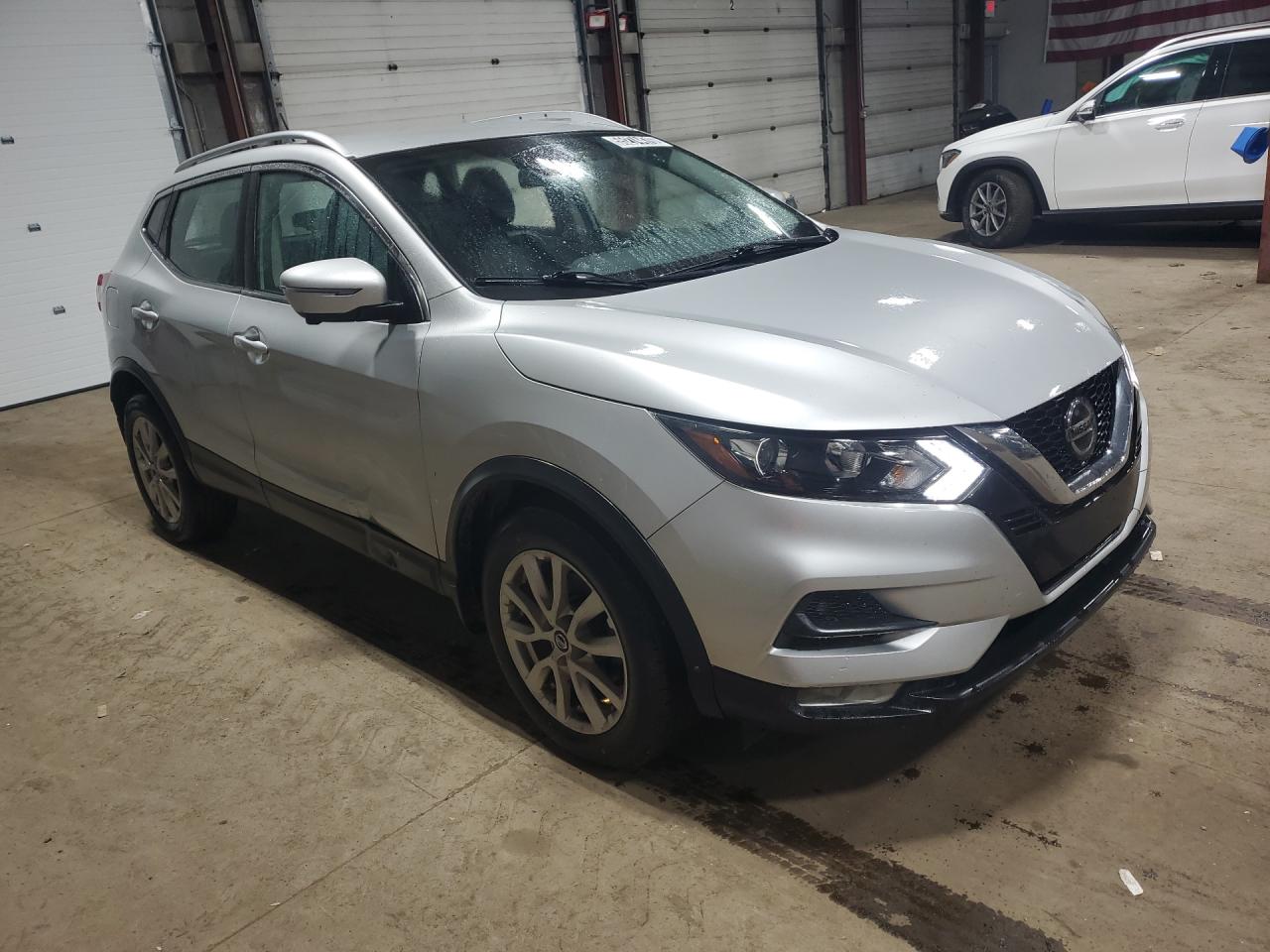 2022 Nissan Rogue Sport Sv Серебряный vin: JN1BJ1BW4NW490138 Damage: Right Front Door, Dent(S) W/ Paint Dmg, 7 To 8 Inches