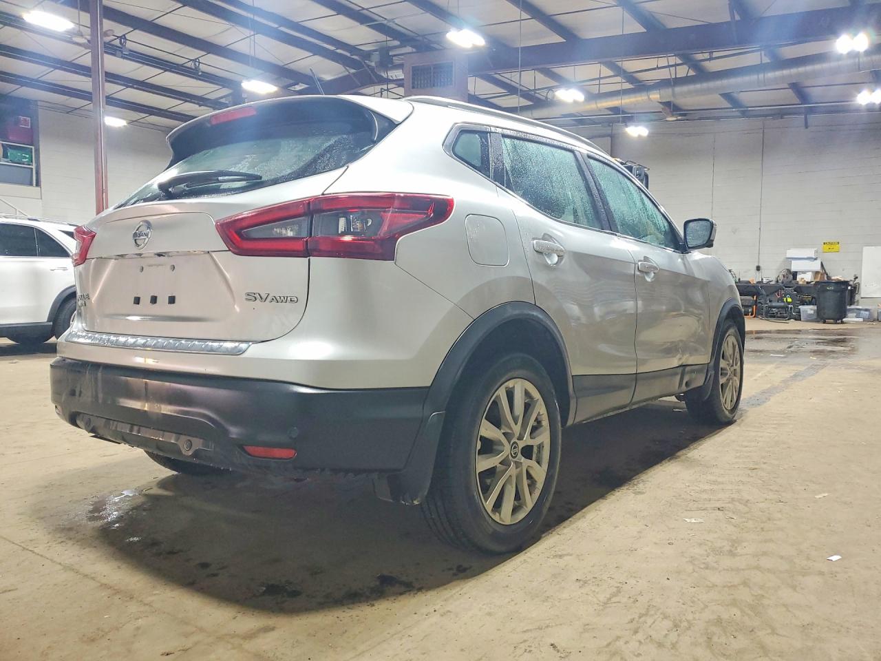2022 Nissan Rogue Sport Sv Серебряный vin: JN1BJ1BW4NW490138