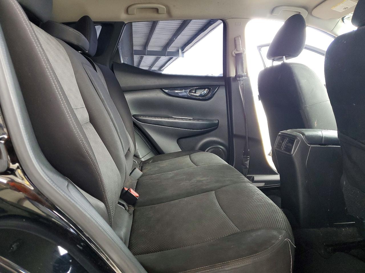 2017 Nissan Rogue Sport Sv Черный vin: JN1BJ1CP0HW008941