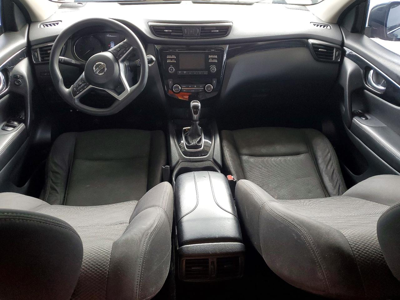 2017 Nissan Rogue Sport Sv Черный vin: JN1BJ1CP0HW008941