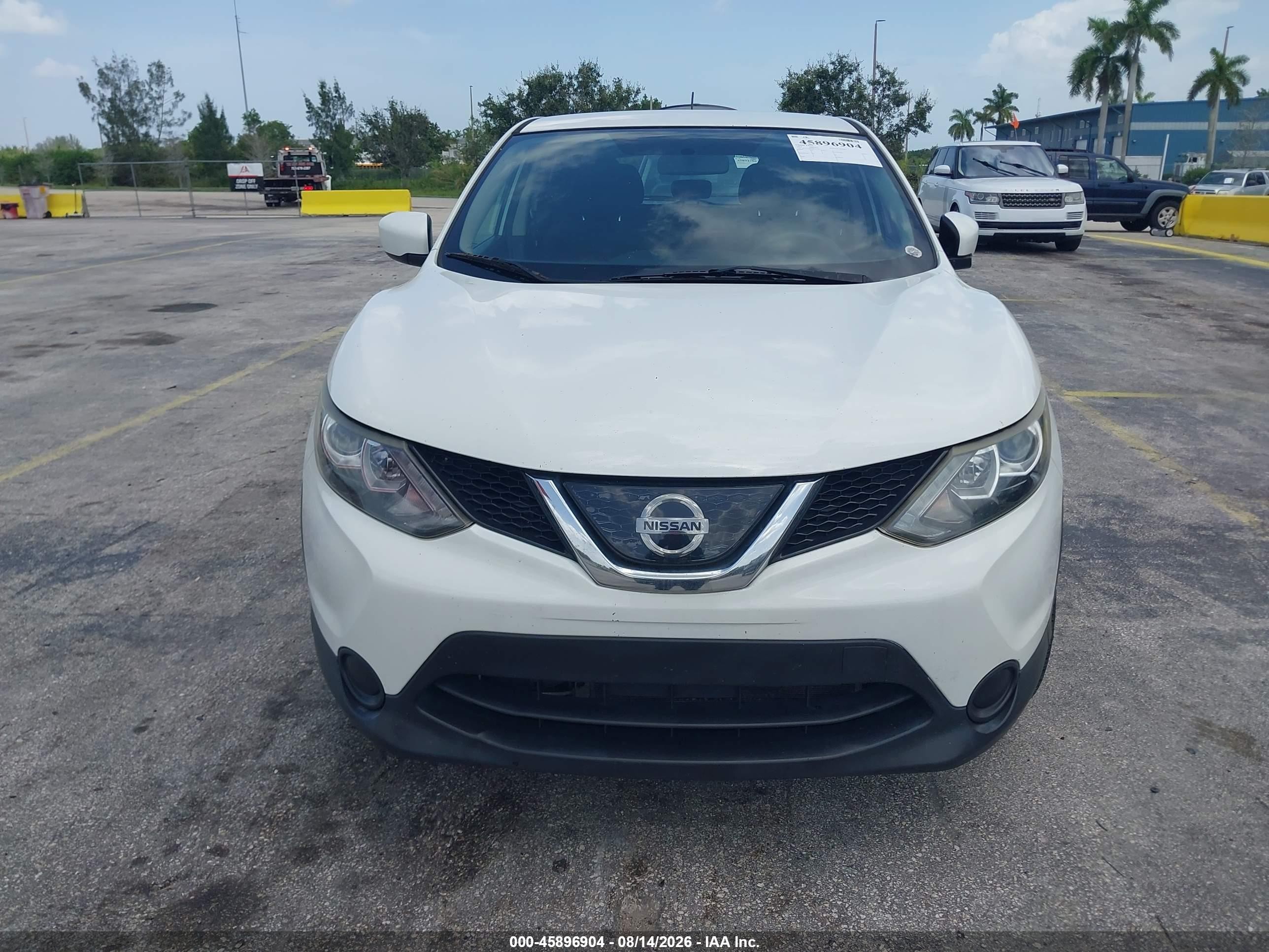 2019 Nissan Rogue Sport S White vin: JN1BJ1CP2KW221302