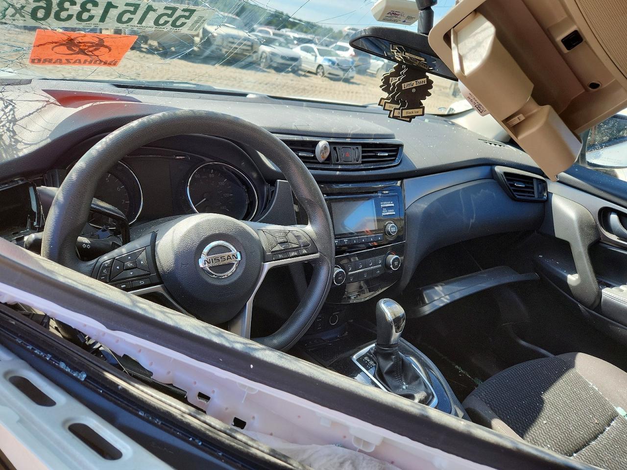 2018 Nissan Rogue Sport S Белый vin: JN1BJ1CP3JW154532
