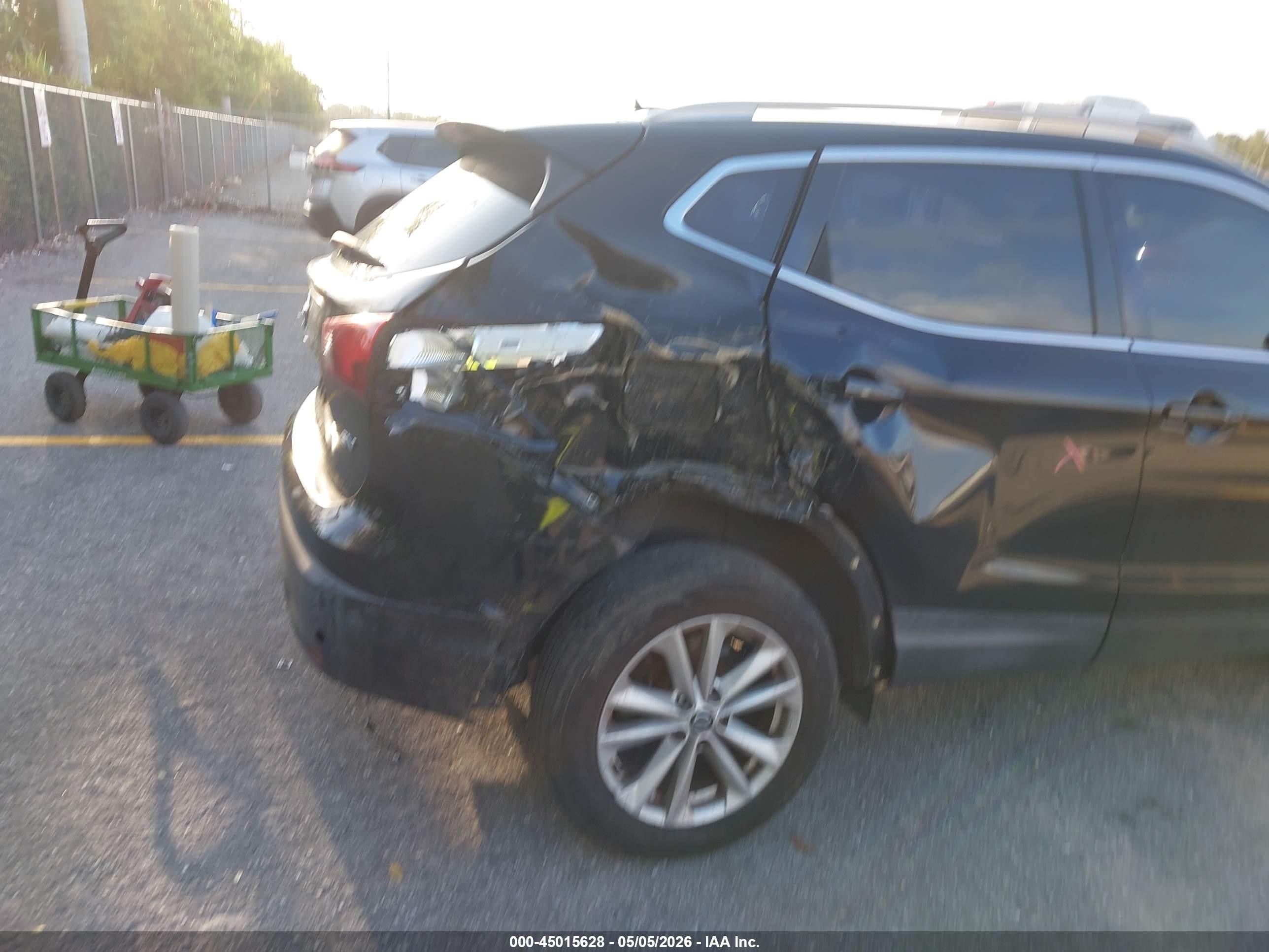 2019 Nissan Rogue Sport Sv Черный vin: JN1BJ1CP3KW220028