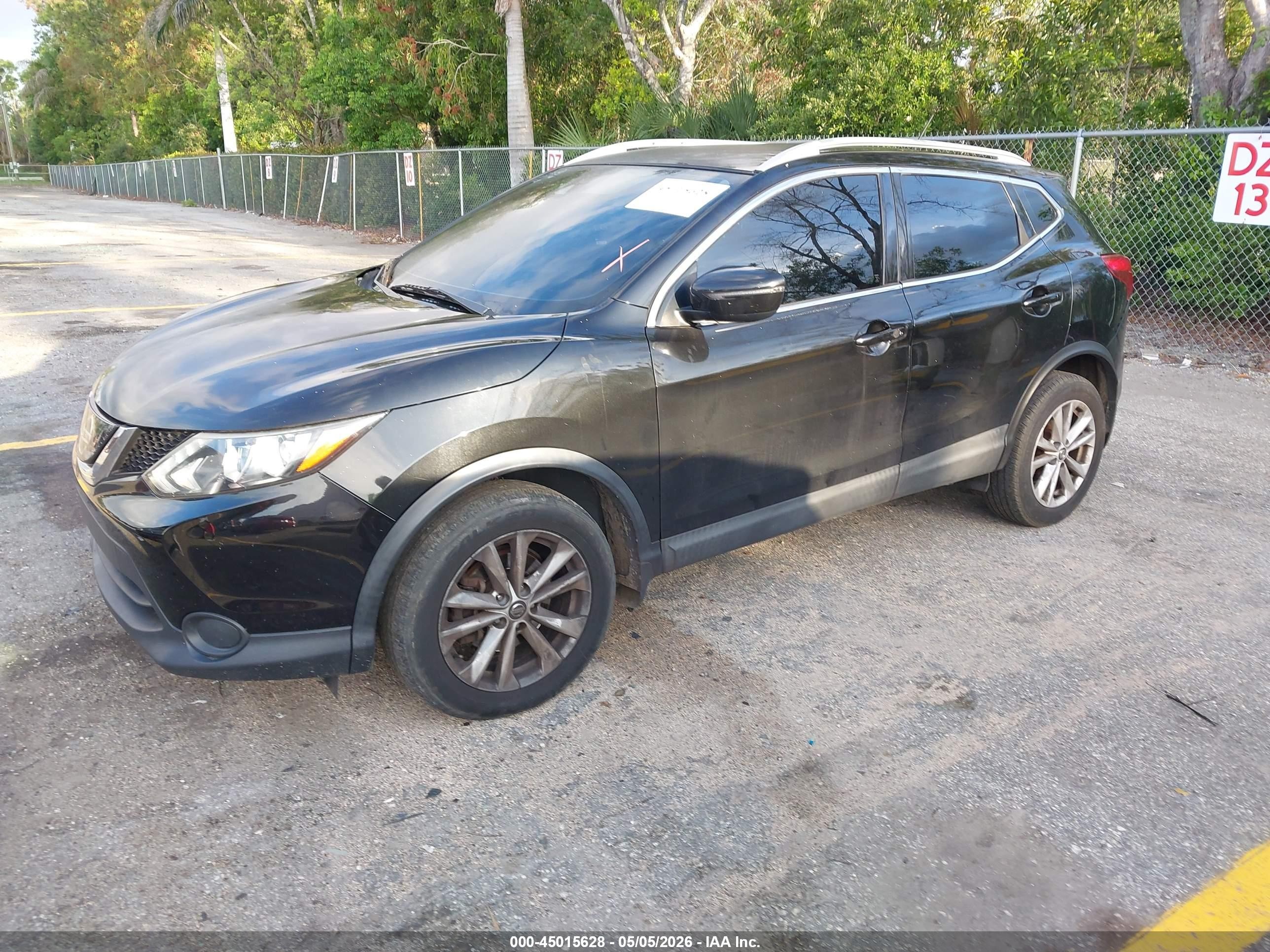 2019 Nissan Rogue Sport Sv Черный vin: JN1BJ1CP3KW220028