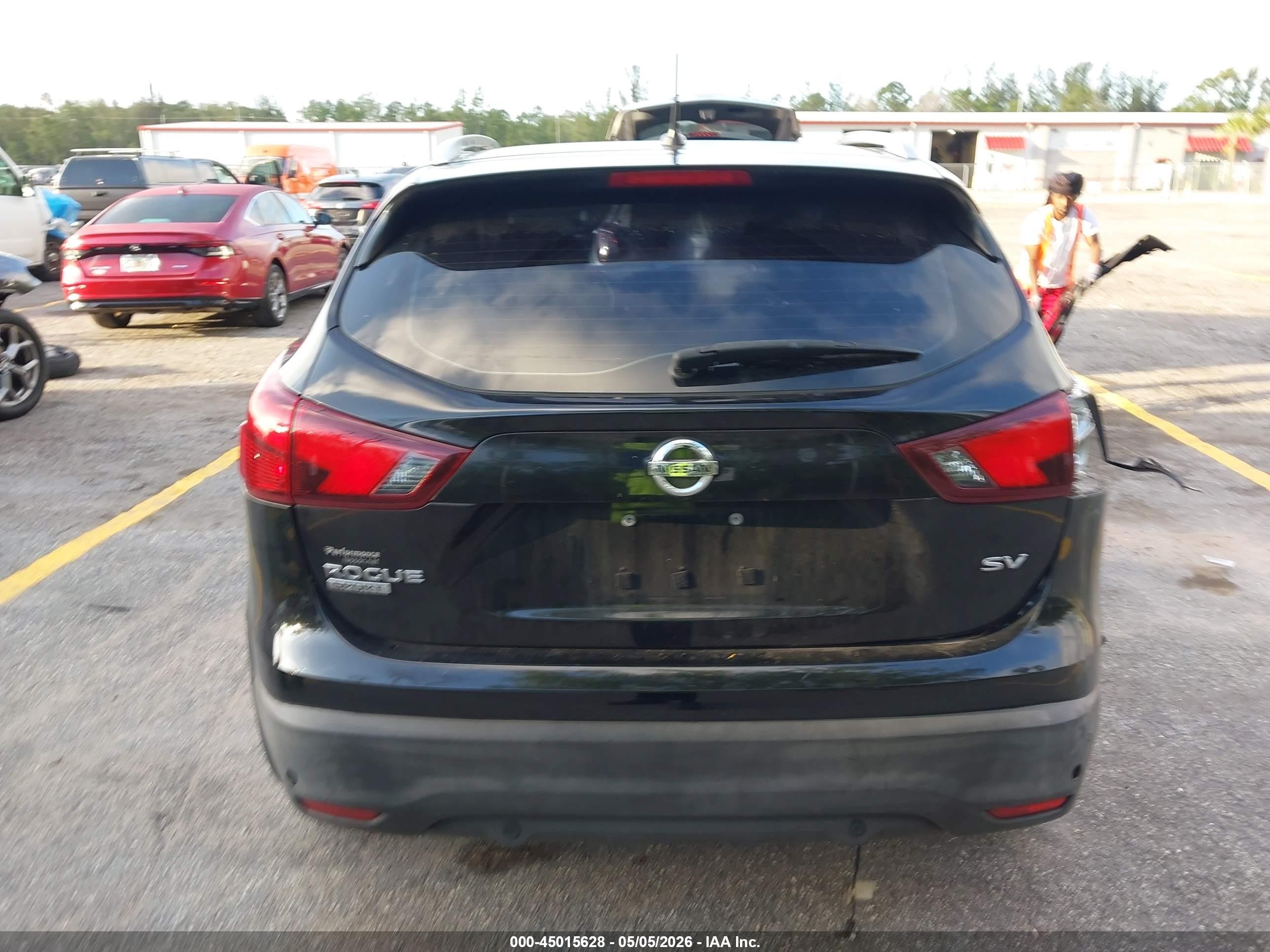 2019 Nissan Rogue Sport Sv Черный vin: JN1BJ1CP3KW220028
