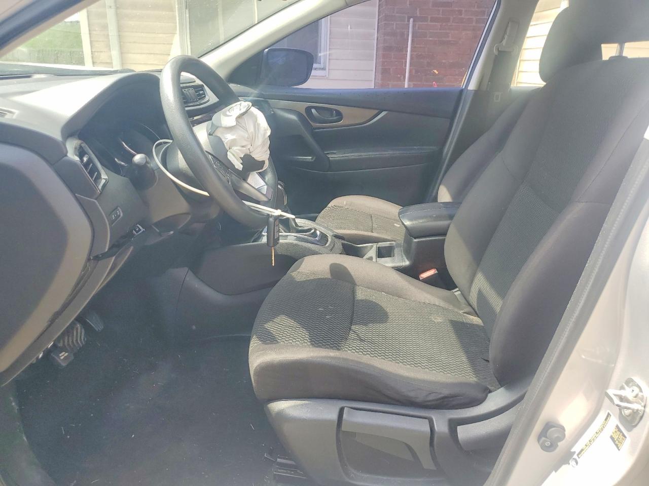 2019 Nissan Rogue Sport S Серебряный vin: JN1BJ1CP4KW240238