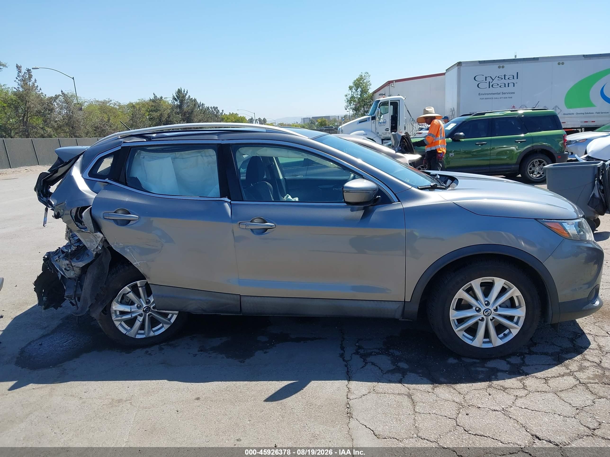 2019 Nissan Rogue Sport Sv Gray vin: JN1BJ1CP7KW240086
