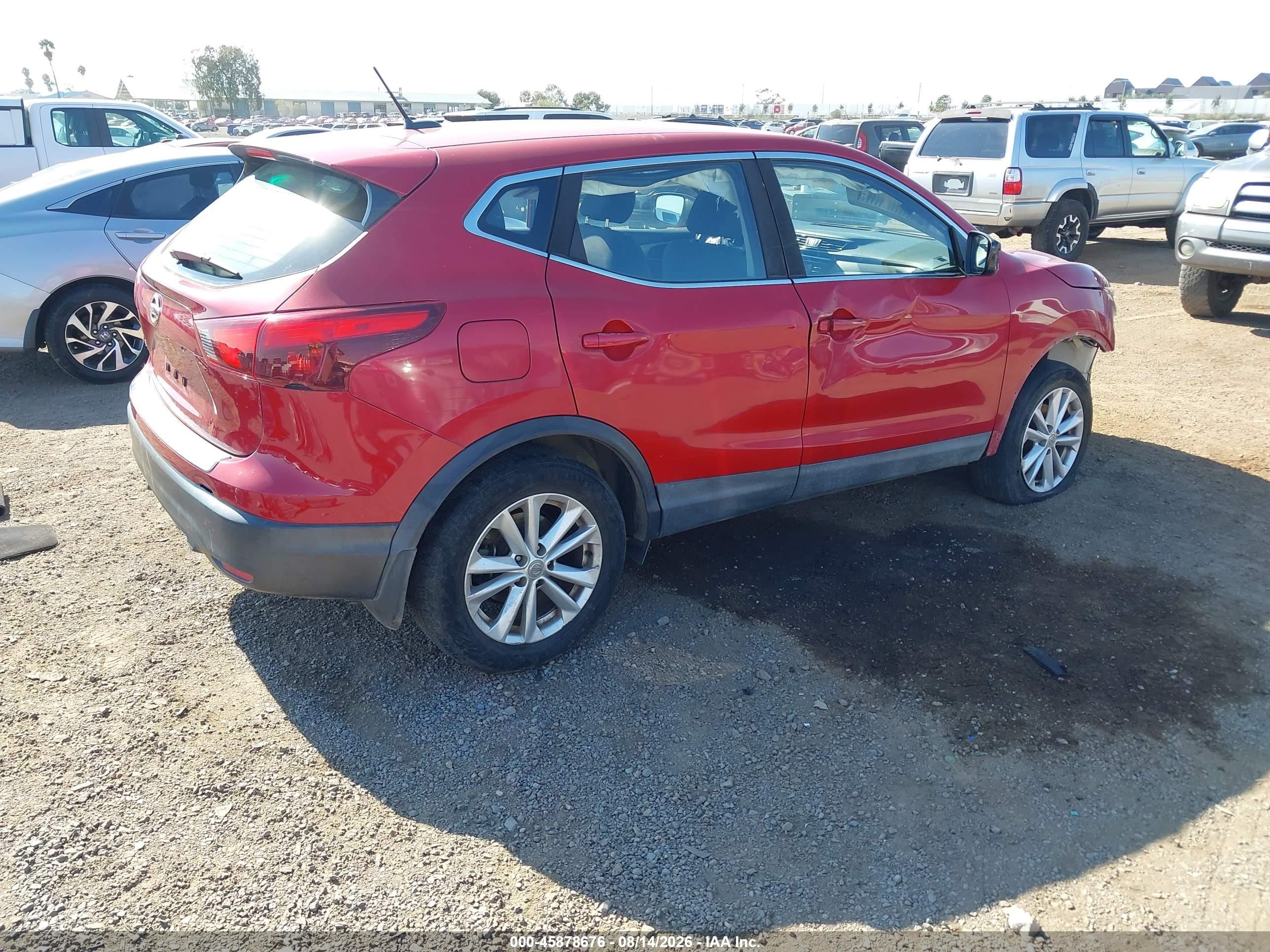 2018 Nissan Rogue Sport S Red vin: JN1BJ1CP9JW184814