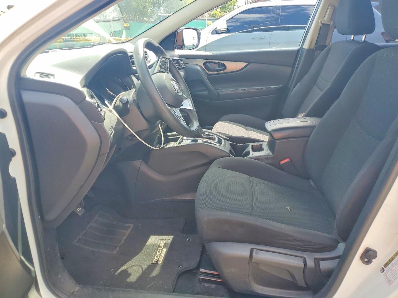 2019 Nissan Rogue Sport S White vin: JN1BJ1CR0KW334831