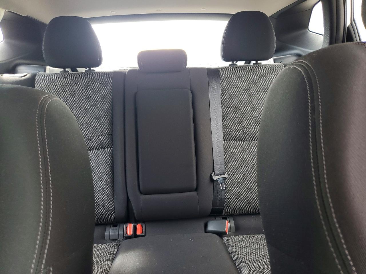 2017 Nissan Rogue Sport Sv Серебряный vin: JN1BJ1CR2HW143159