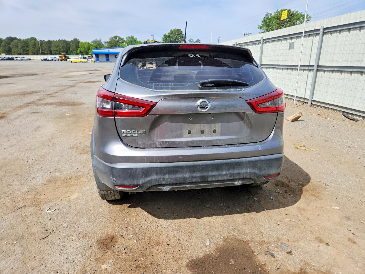 2020 Nissan Rogue Sport S Серебряный vin: JN1BJ1CV7LW551114